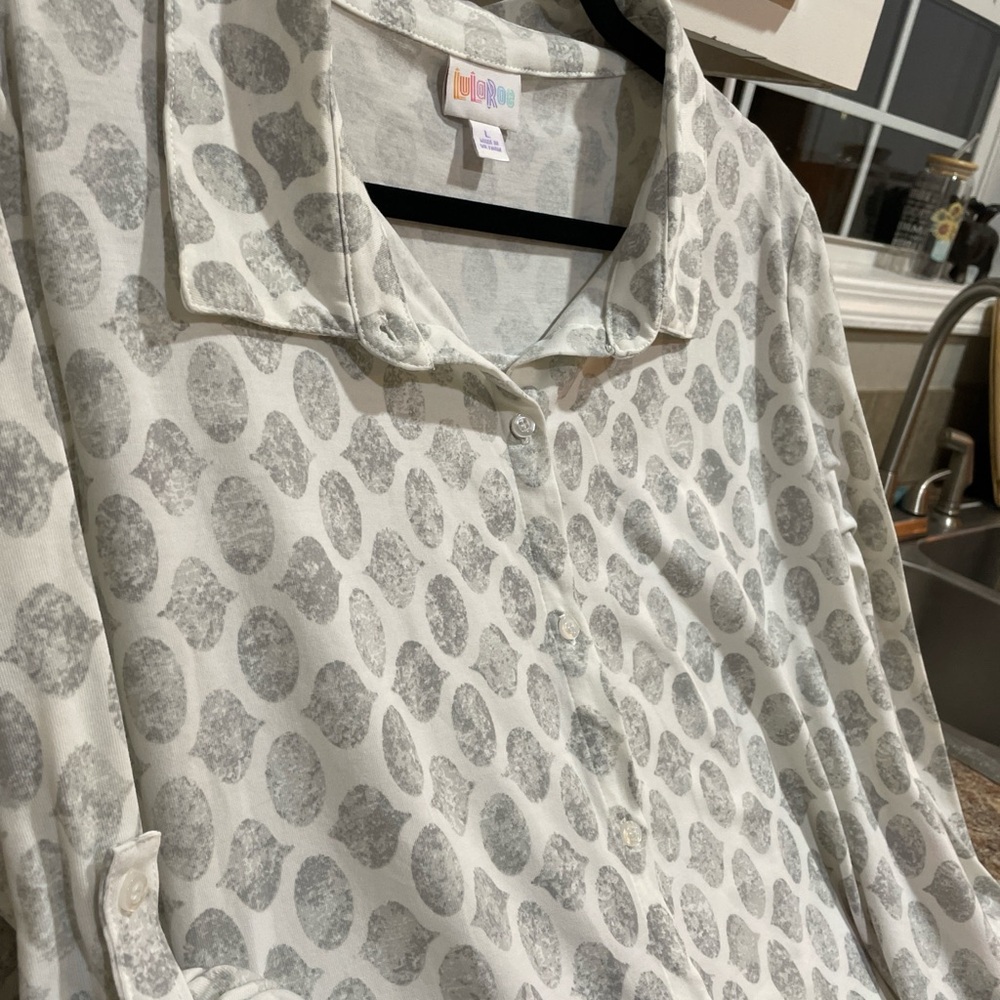 Lularoe Valentina long sleeve top or cover up size large
